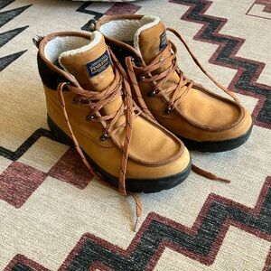 Pendleton Boots Size 9